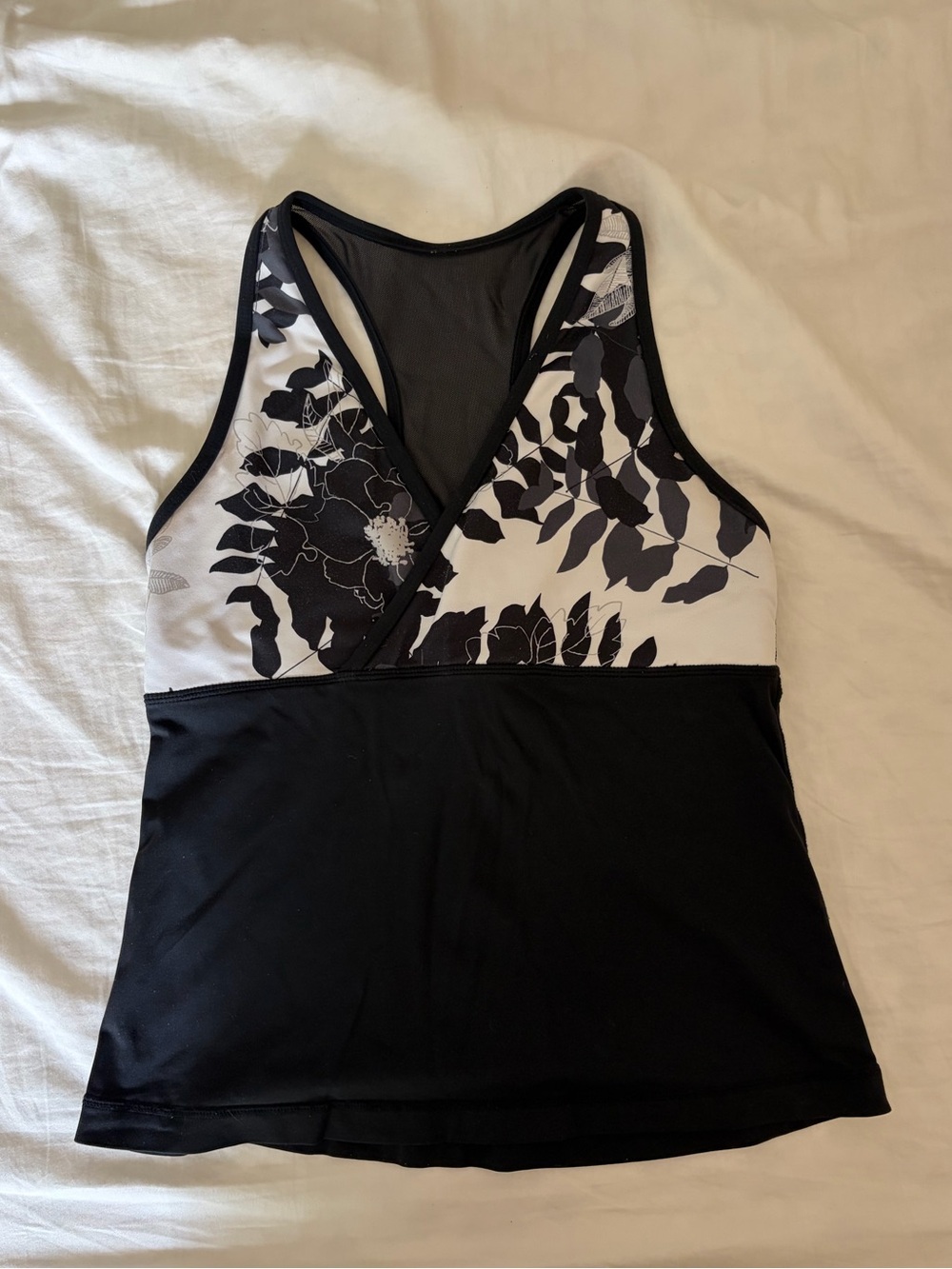 Lululemon Black & White Floral Racerback Tank Top - size 6